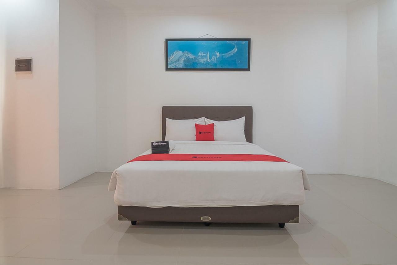 Reddoorz Near Jatinangor Town Square Hotel Exterior photo